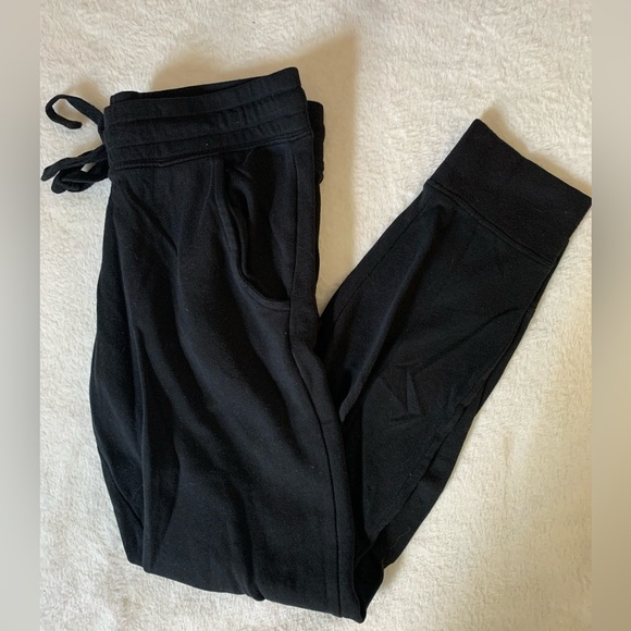 Black joggers - Picture 2 of 6